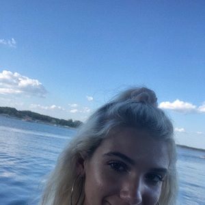 Meet your Posher, Ivy